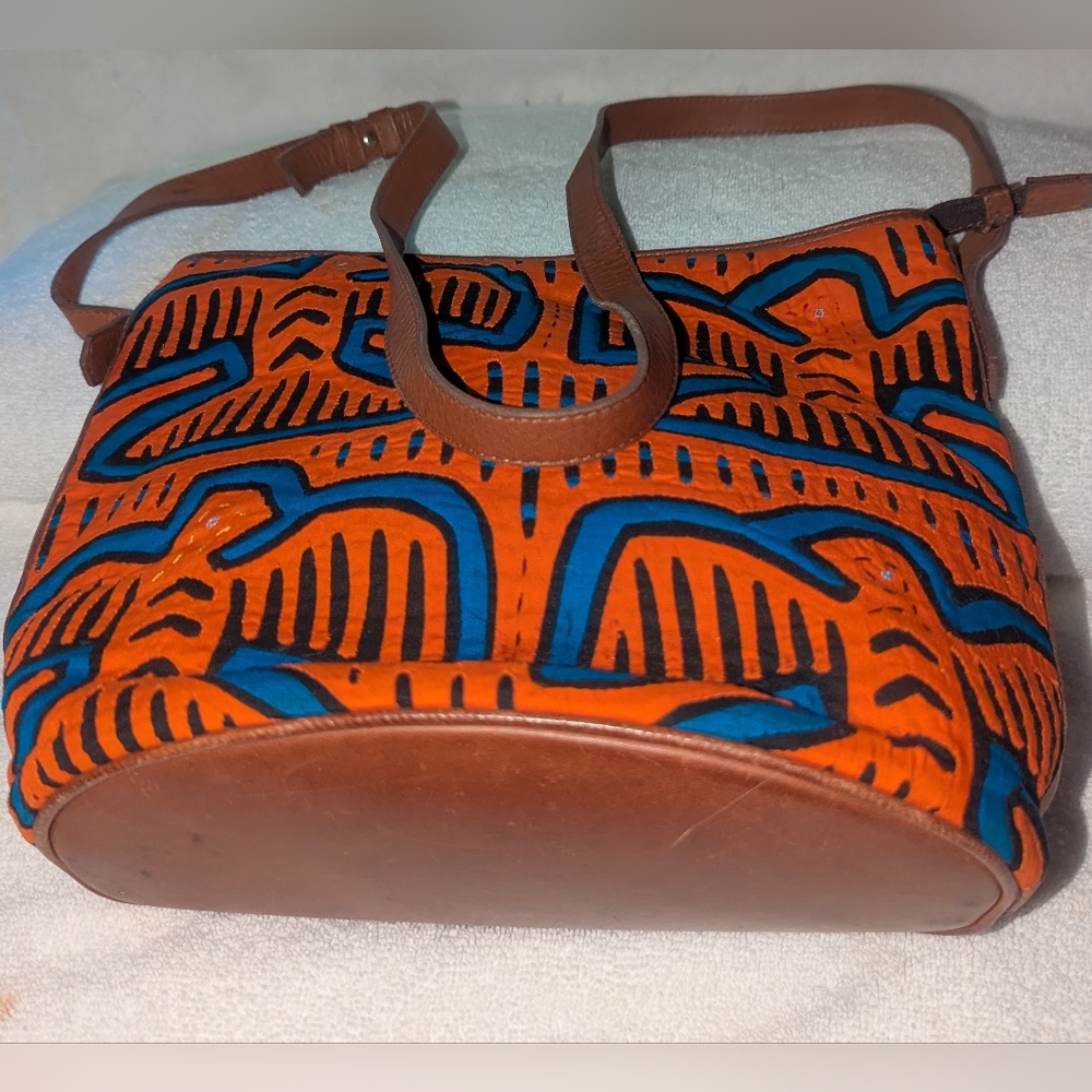 Vibrant Orange and Blue Mola Textile Bag With Leather Details. - Picture 9 of 10